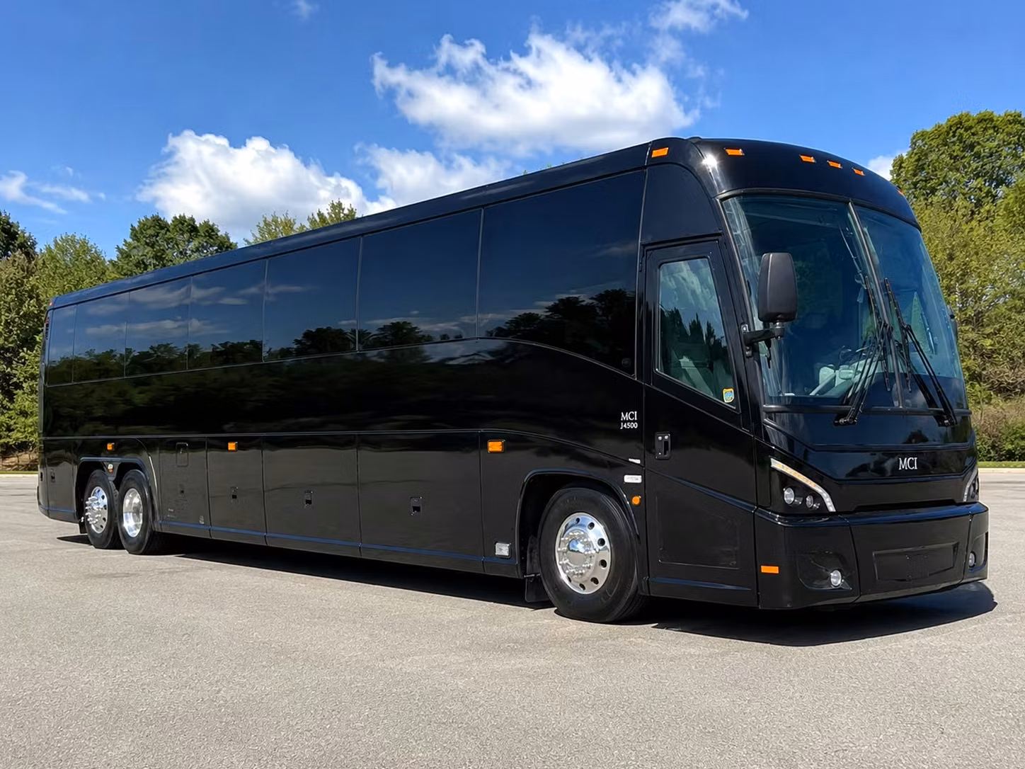 corporate event shuttle buses in waterloo iowa